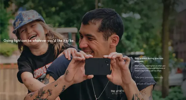 The Light Phone - Landing design inspiration
