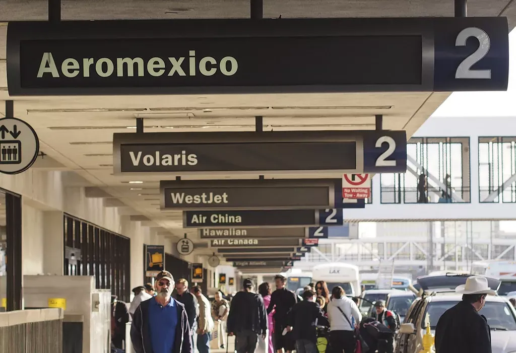 Spirit Airlines DFW Terminal – Dallas Fort Worth Airport - Blog Post design